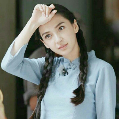 你是窗前白月光
亦是心口朱砂痣.
——Angelababy 杨颖