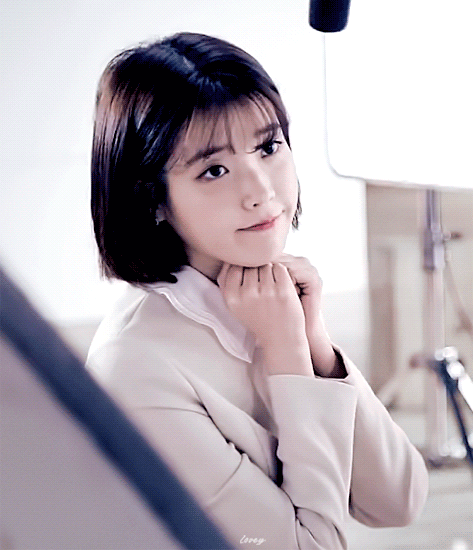 李知恩广告动图