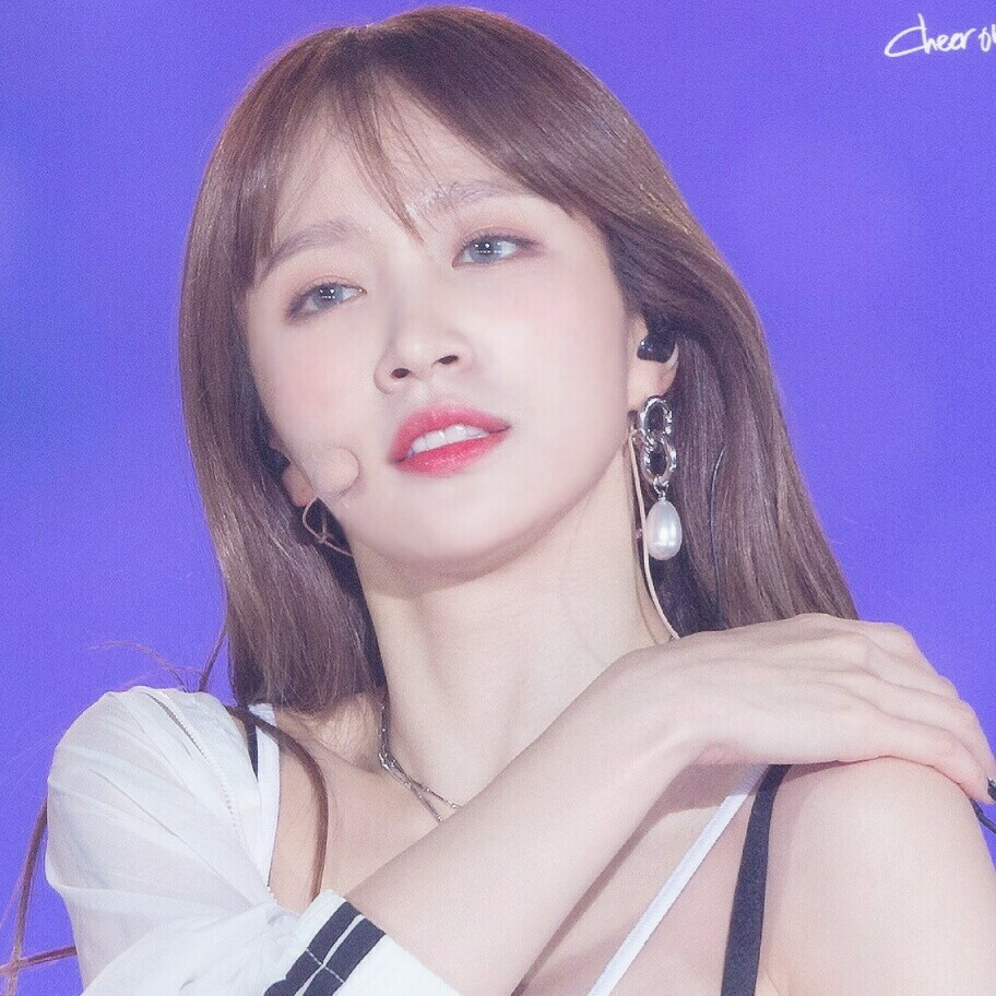 金喜延 hani
女爱豆头像