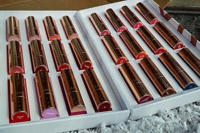 美妆品牌Colorpop Lux Lipsticks系列高端线口红画册