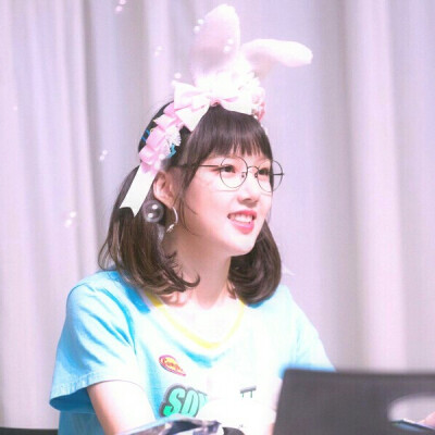 郑艺琳
by 予四九