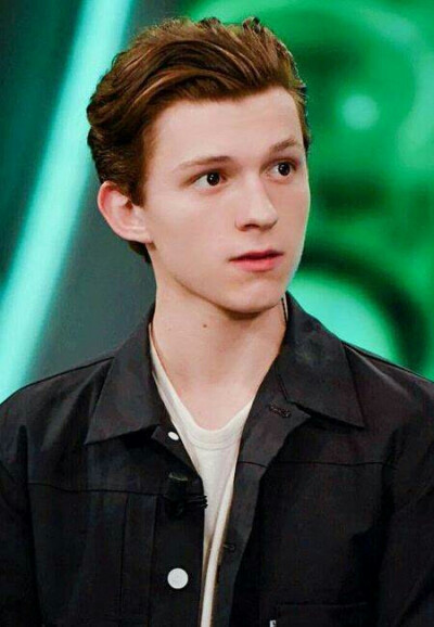 汤姆·赫兰德Tom Holland