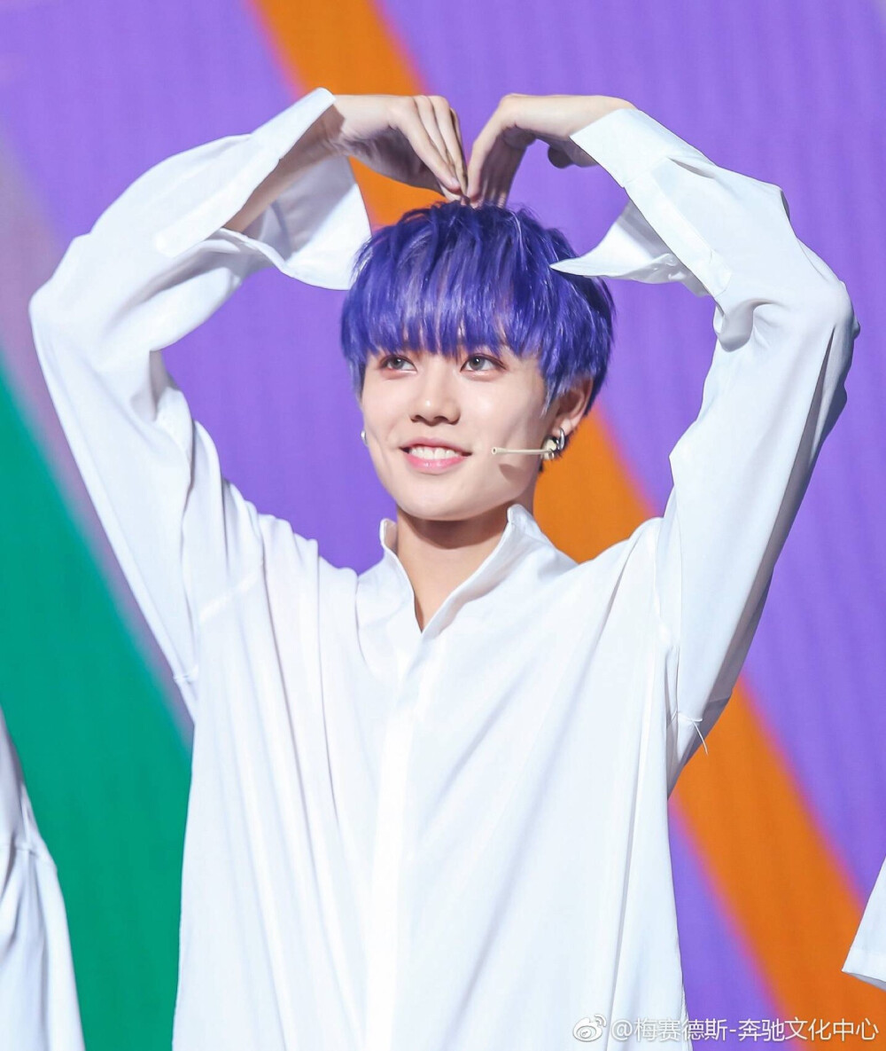 林彦俊
生日快乐