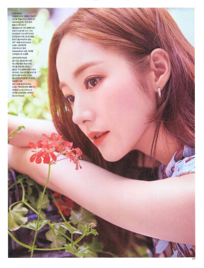 18.08.20 朴敏英Grazia Korea 9月号 扫描版