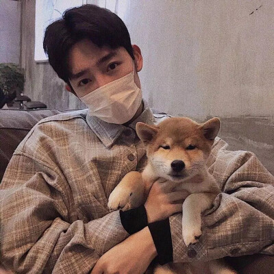 男生头像
看！这就是我的男盆友(´▽`ʃ♡ƪ)