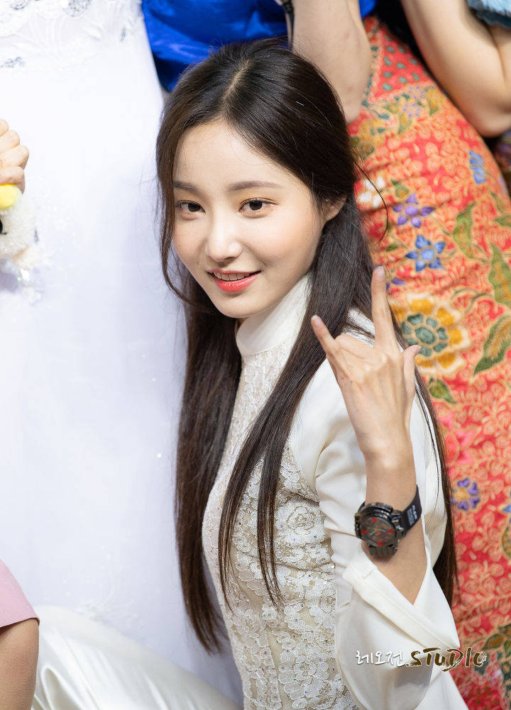 李多彬 / 李妍雨