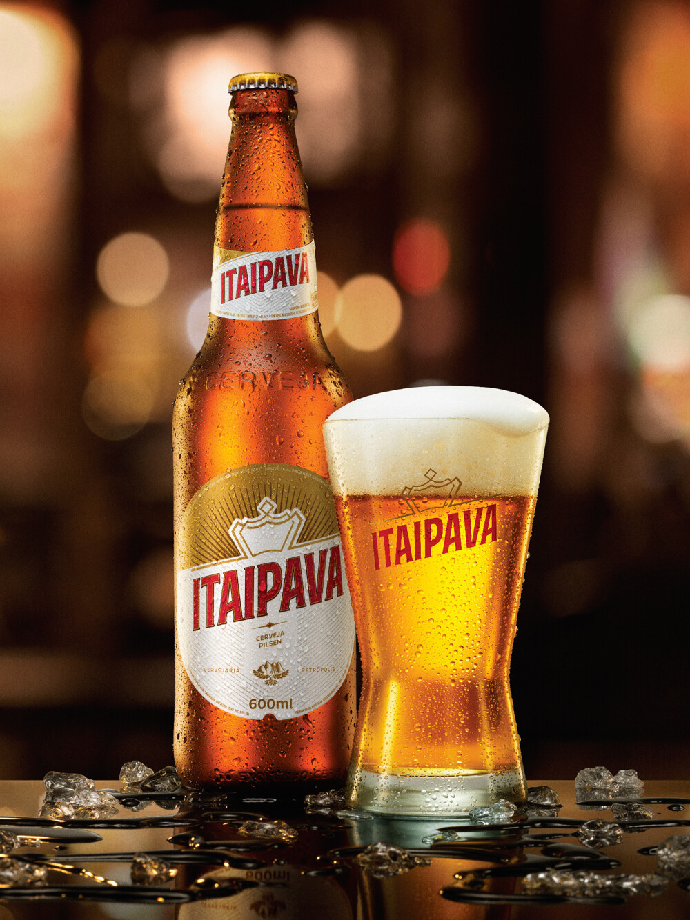 ITAIPAVA : This is the new Itaipava logo and packaging done by me and the great Future Brand team. Renders by Pict Studio. Special thanks to Ciro Geara and Diones Callisto for the project development.Agency: FutureBrandCreation Director: Ewerton MokarzelA