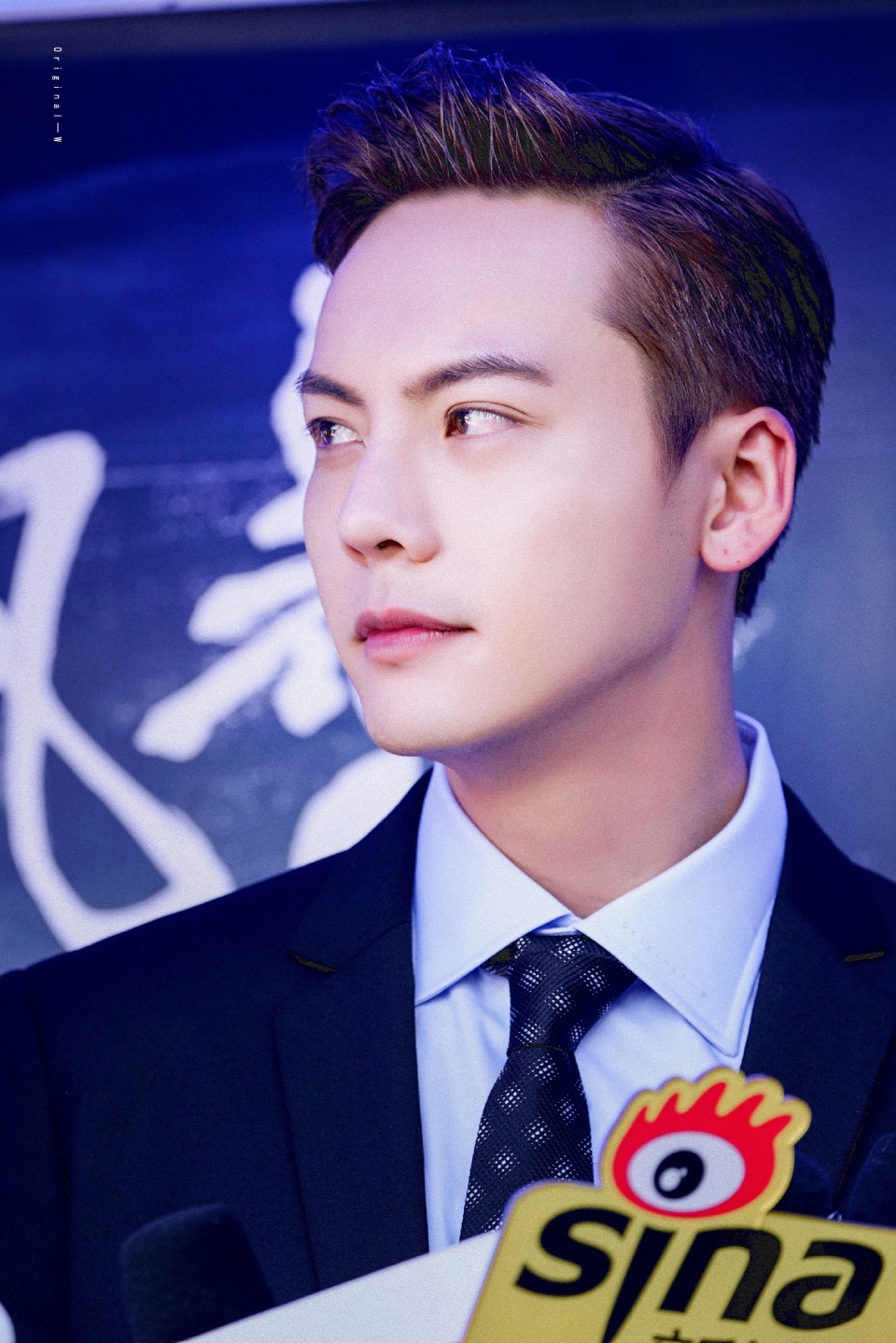 【陈伟霆 William Chan】180821 风暴舞 李俊杰 媒体探班 960 x 1438 px (图源：微博 @Original-W陈伟霆小图博 weibo.com/5991287317/GwgZ969Cz) 