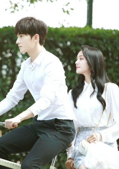 《微微一笑很倾城》贝微微＆肖奈