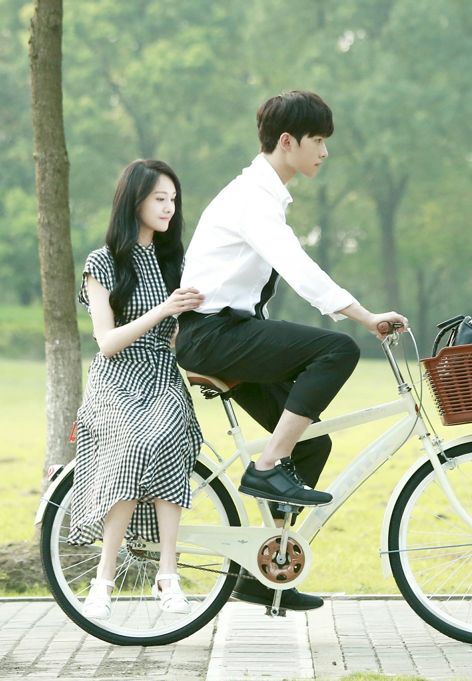 《微微一笑很倾城》贝微微＆肖奈