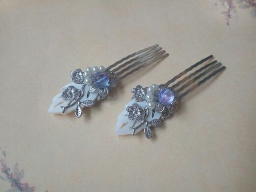 【嫻昀】纯手工古风头饰点缀用树叶贝壳绕花发梳插梳古装配饰一对