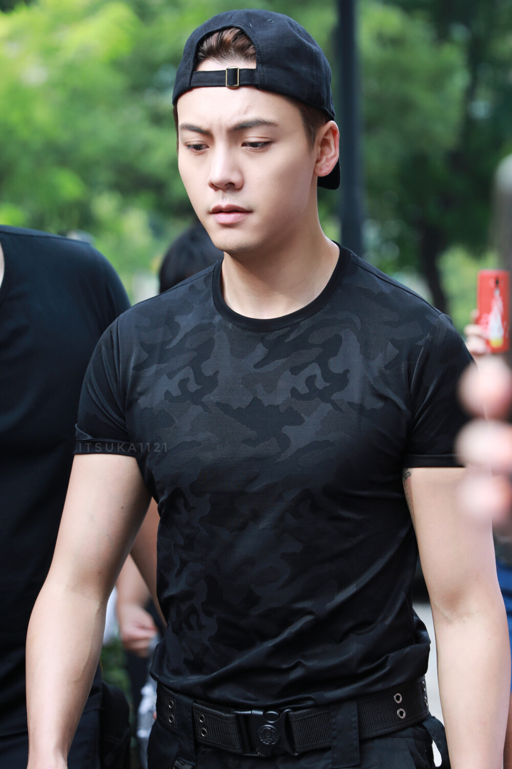 【陈伟霆 william chan】180825 风暴舞 李俊杰 探班 2035 x 3052 px