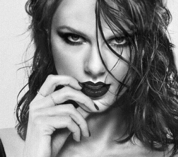 TaylorSwift