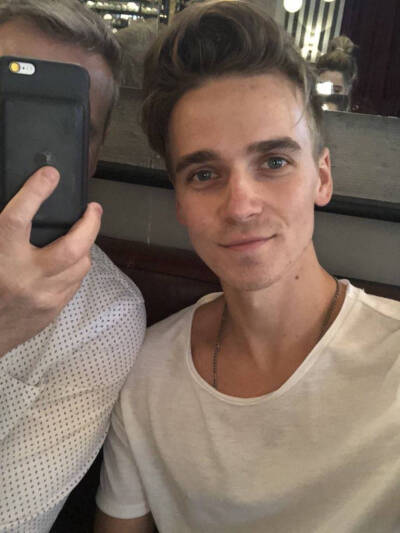 JOE SUGG(? ′?` ?)?