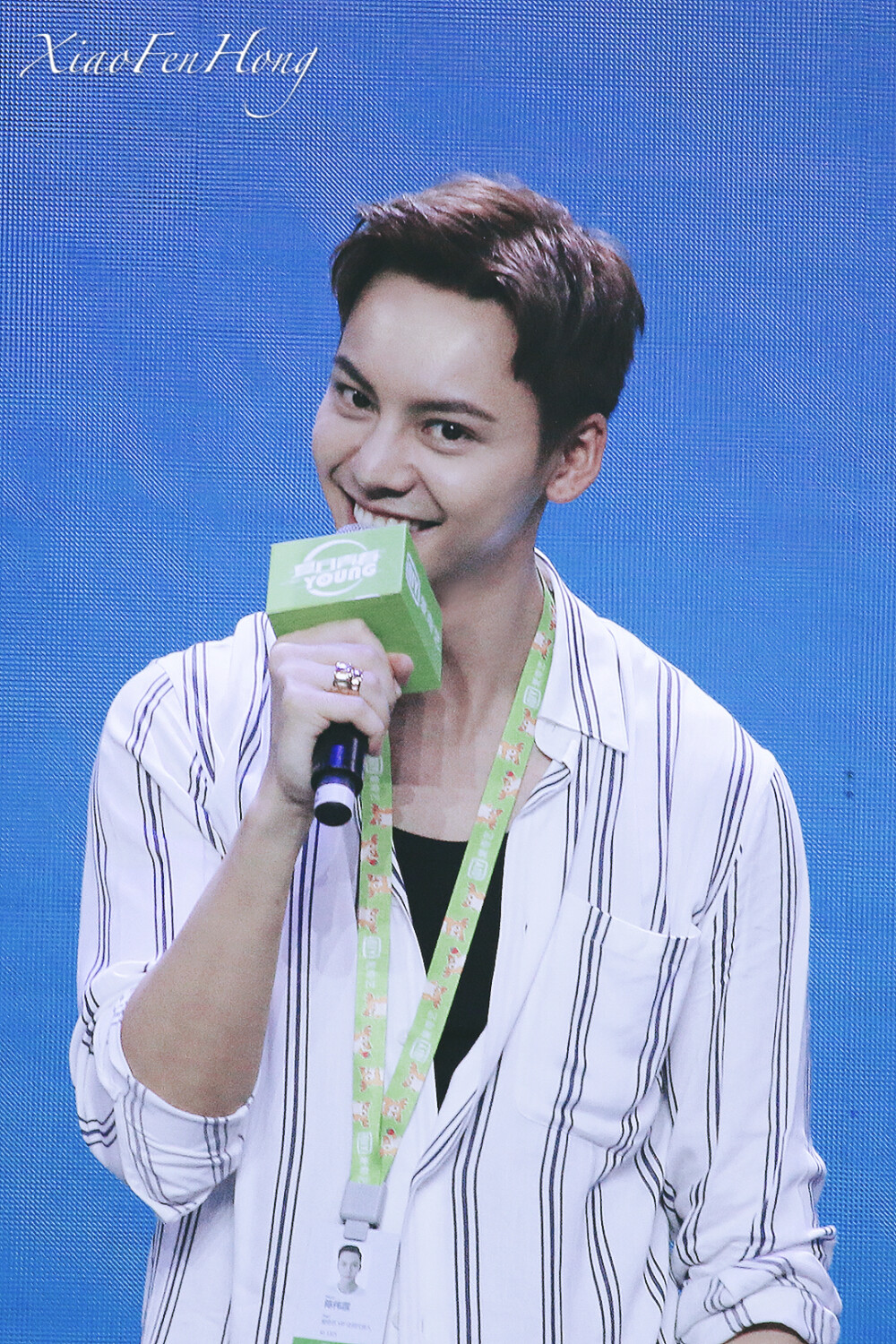 【陈伟霆 William Chan 爱奇艺VIP会员代言人】180713 爱奇艺VIP会员专属见面会 1082 x 1623 px (图源: 微博@港城长腿兔饲养员小粉红 weibo.com/1393560551/Gr8EUBw1R)
