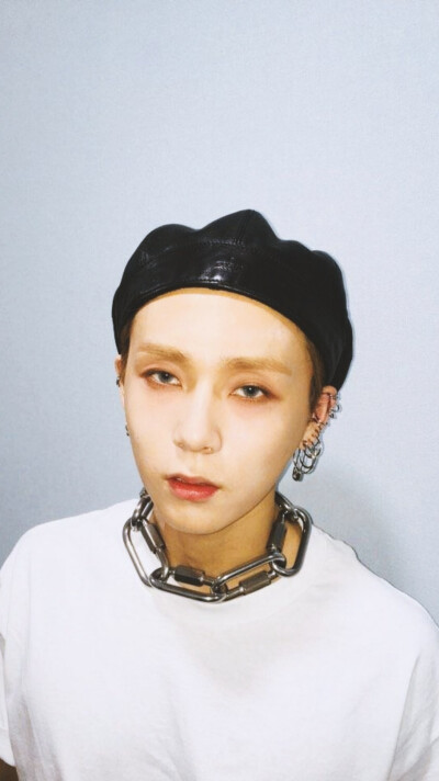 PENTAGON 金孝钟 (E'Dawn)