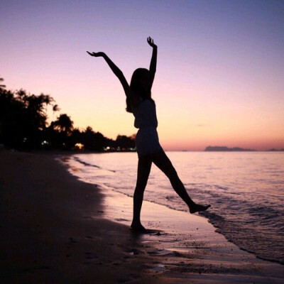 淡淡伤感唯美意境女生头像