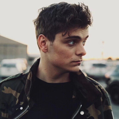 Martin Garrix(马丁.盖瑞斯）