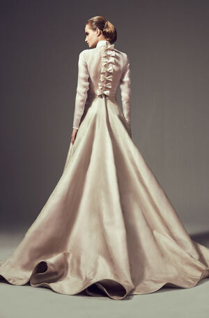 Ashi Studio - Couture