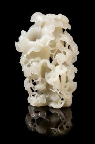 A Chinese Pierce Carved White Jade Double Vase，成交价： 3,500 USD （含买家佣金），Leslie Hindman2016年亚洲艺术品春季拍卖会