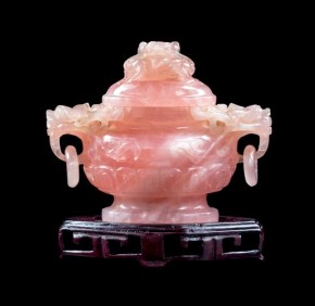 A Carved Rose Quartz Covered Censer，Leslie Hindman2016年亚洲艺术品春季拍卖会