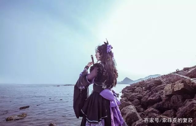 剑网三花萝cos cn:陆离
摄影：阿远KARASU