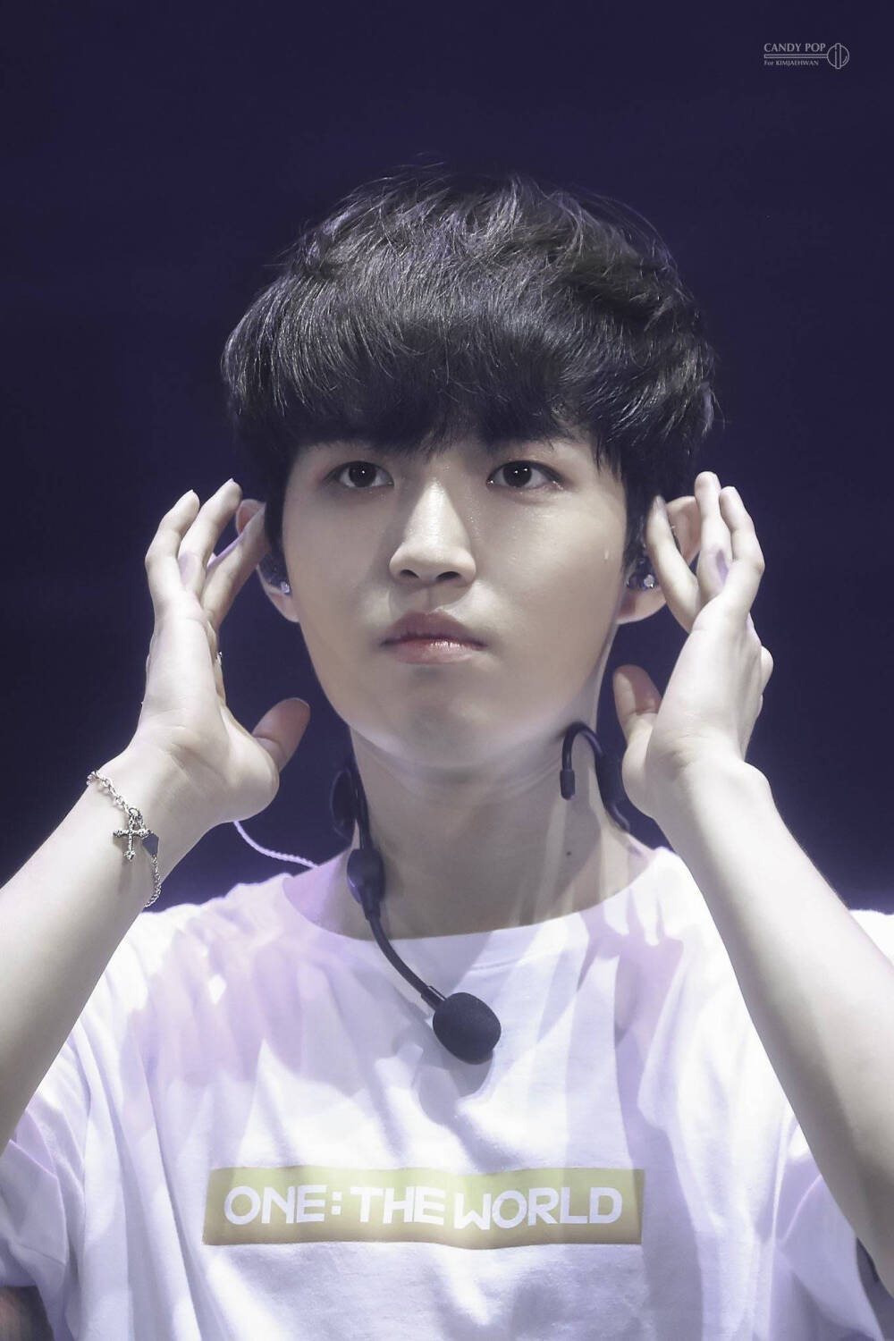 金在奂 Wannaone 塌塌