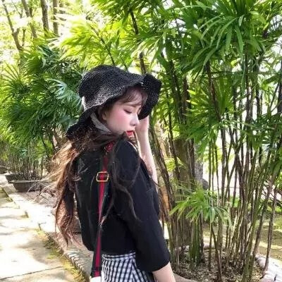 阳光活泼可爱少女