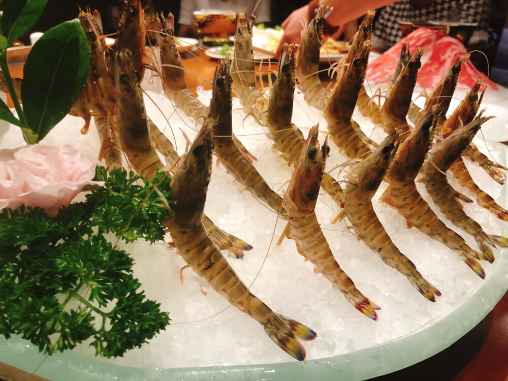 誉满楼
我爱咖喱锅配乌鸡卷
虽然我的是麻辣锅