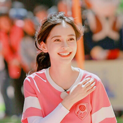 女神 颖三岁 仙女颖 蠢颖 北鼻 鼻鼻
杨颖Angelababy
你若微笑丶目光便倾城
♡全世界最好的杨颖♡
by.若萱