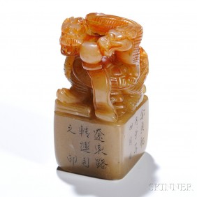 Soapstone Seal China, 20th century，成交价： 277 USD （含买家佣金），Skinner2016年亚洲艺术品春季拍卖会