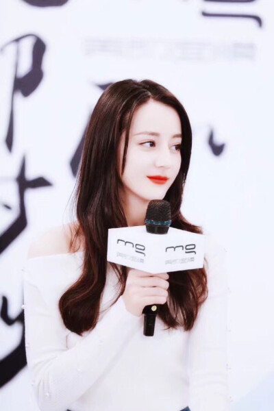 cr：Dilireba安利吧