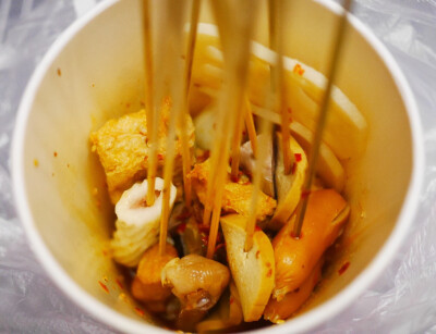目前为止在深圳吃过最好次的冷锅串串味道已经算接近正宗的了～牛肚最令人惊艳
