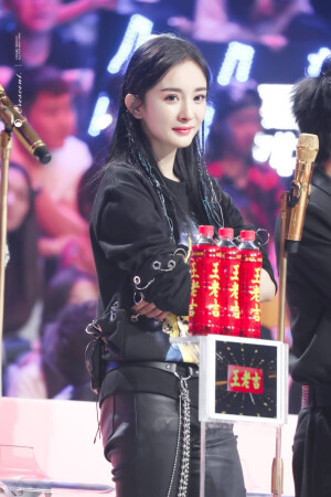 杨幂    《明日之子》