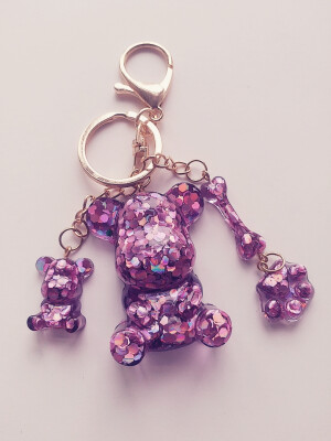 DIY滴胶小熊钥匙扣。喜欢的可以找我定做
