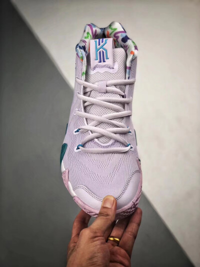 NIKE Kyrie 4 "90s" 欧文4 烟花配色