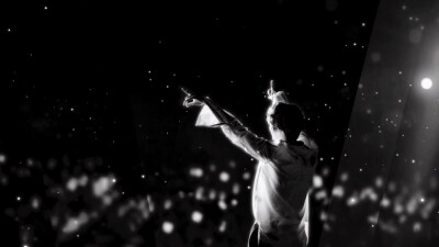 请多多支持郑容和！