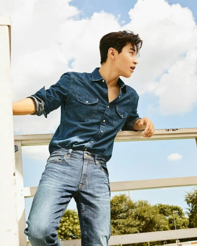 American eagle 画报