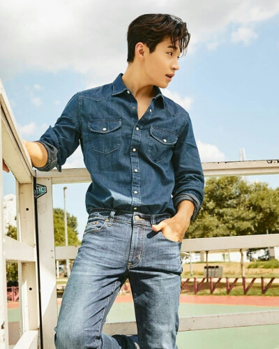 American eagle 画报