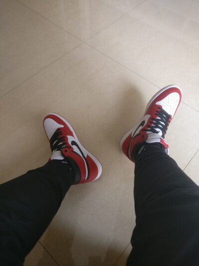 AJ1 chicago