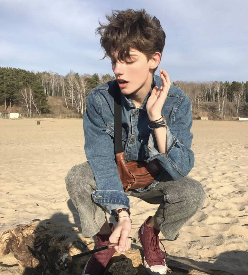 甜饼
pomogisebe.◢