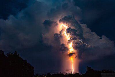 雷暴