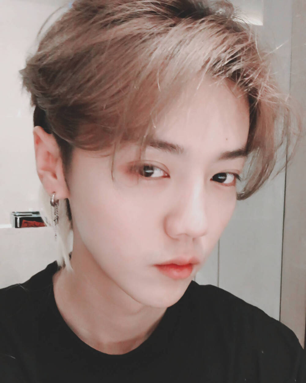 #鹿晗# INS更新。