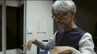 《坂本龙一：终曲》
我一点都不喜欢这片名qwq