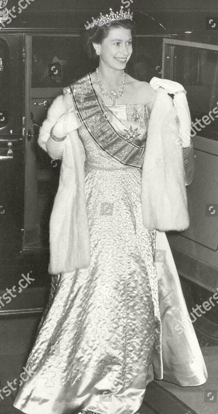 Her Majesty The Queen 1955 - 高清图片，堆糖，美图壁纸兴趣社区