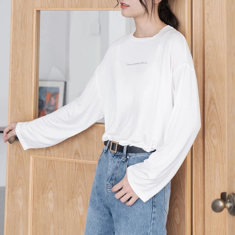 t恤，牛仔外套，牛仔裤，针织外套