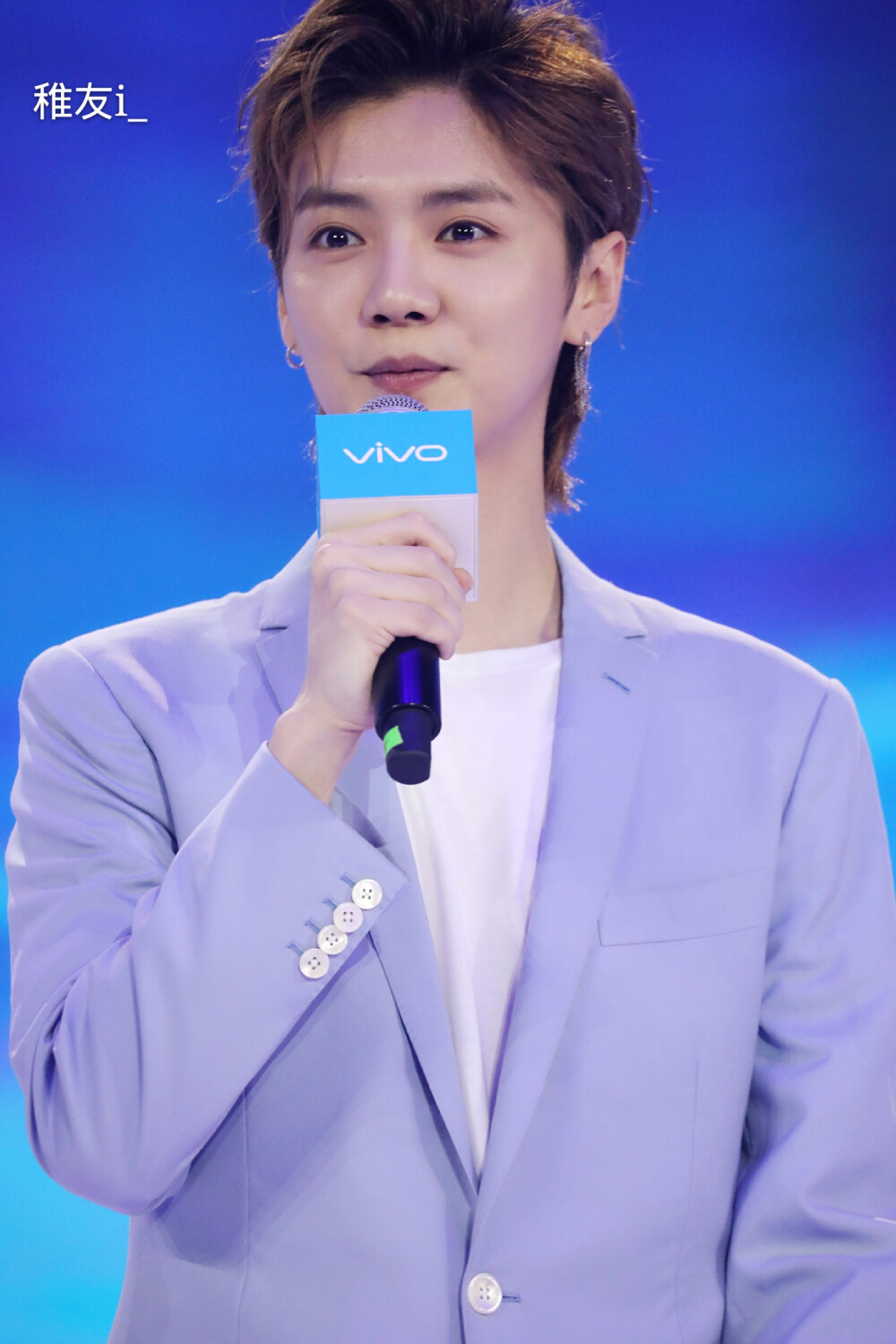 鹿晗180906vivox23发布会