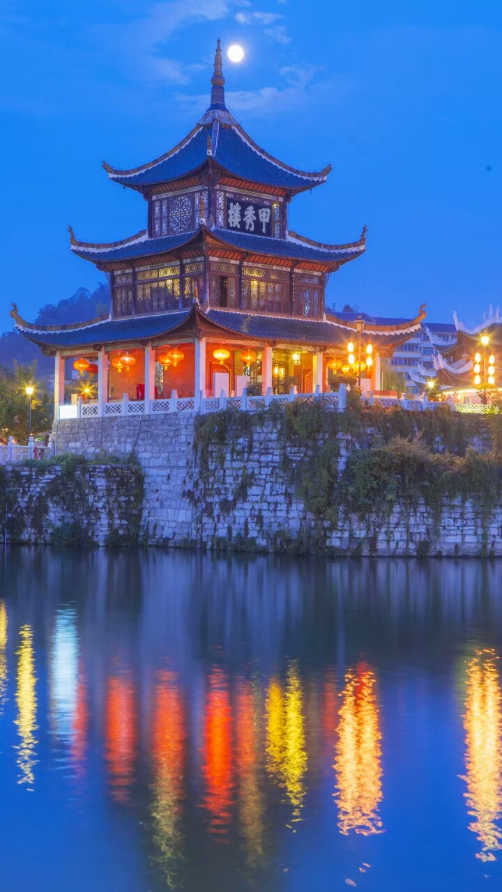 避暑名城甲秀楼贵阳