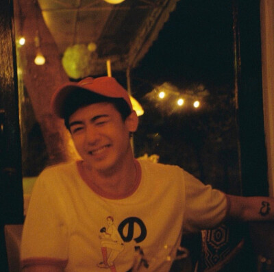 nichkhun 尼坤