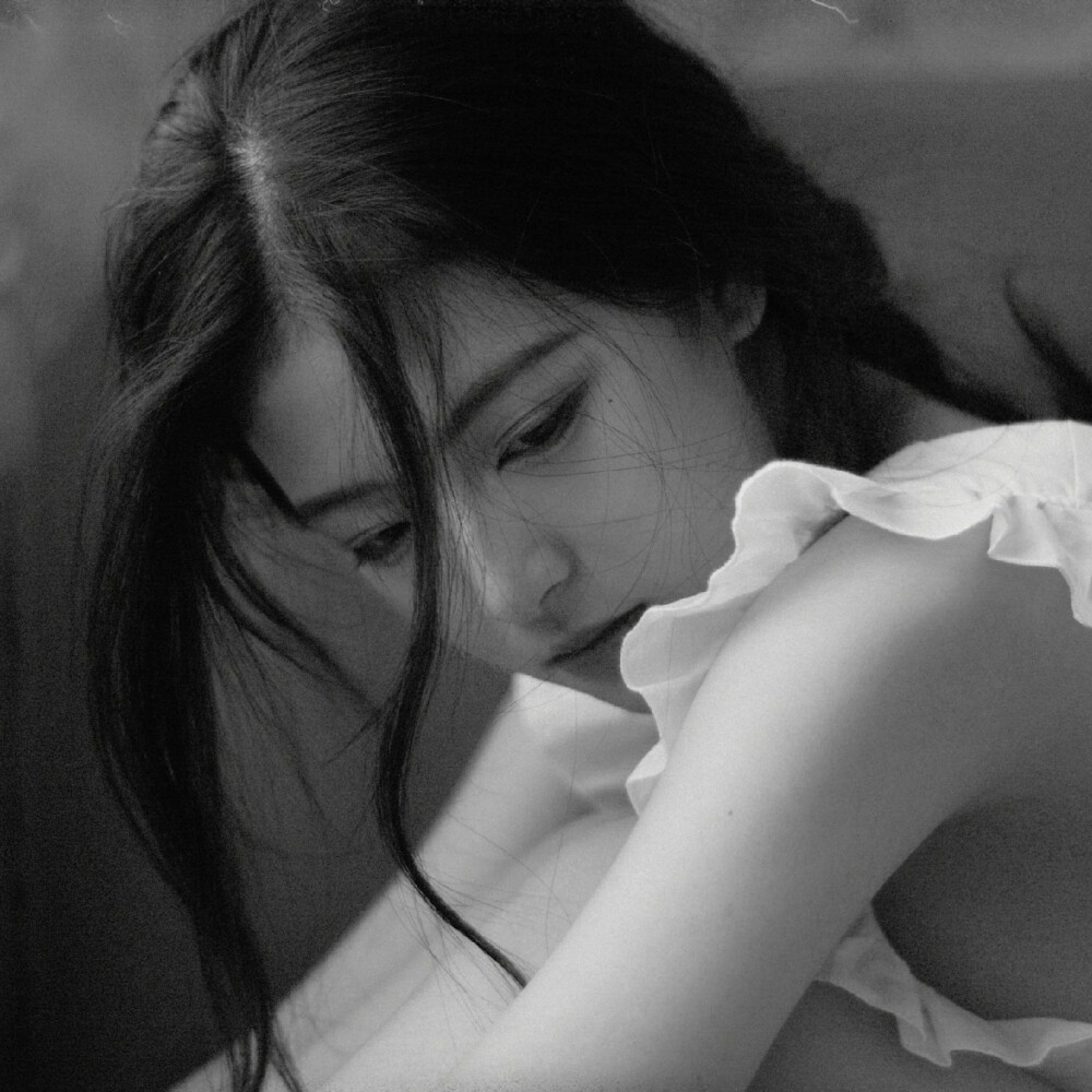 世中仙儿の
女生头像［清新］［韩系］［少女心］